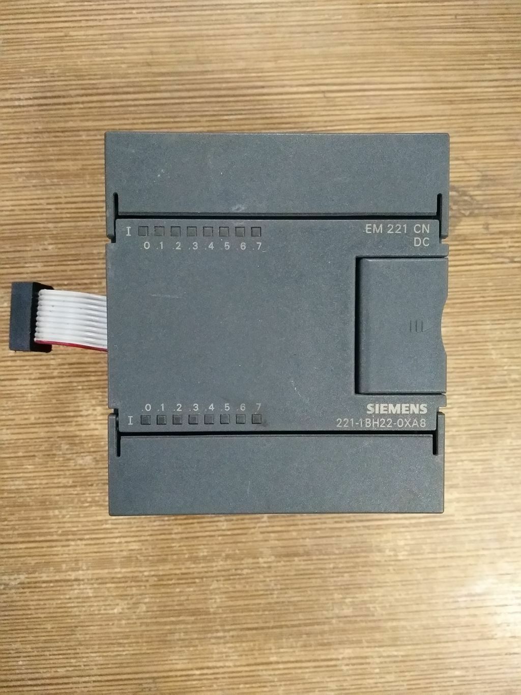 221-1BH22-OXA8 - SIEMENS