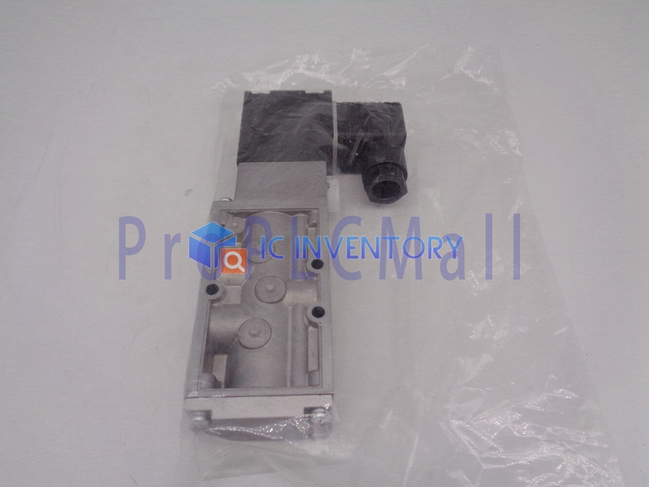 1PCS CKD Solenoid Valve 4F210-08-DC24V #F