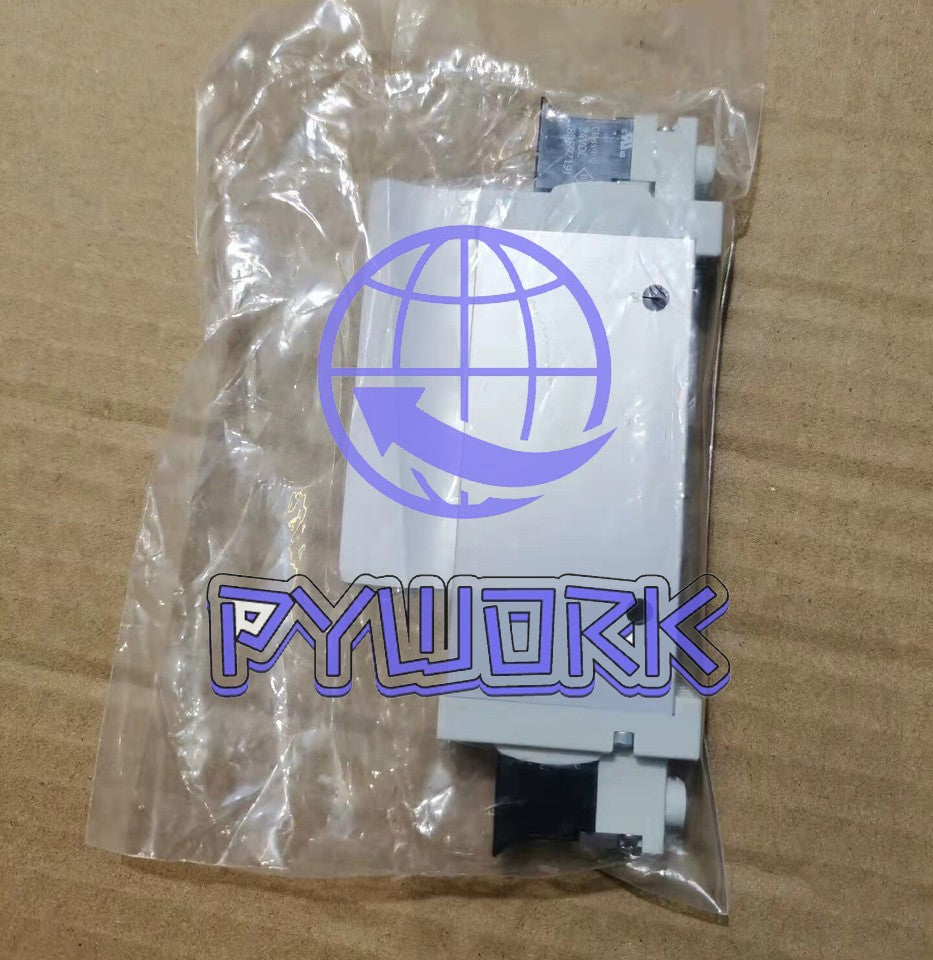 1Pcs FESTO VUVG-L18-P53C-T-G14-1P3 Solenoid Valve Free delivery