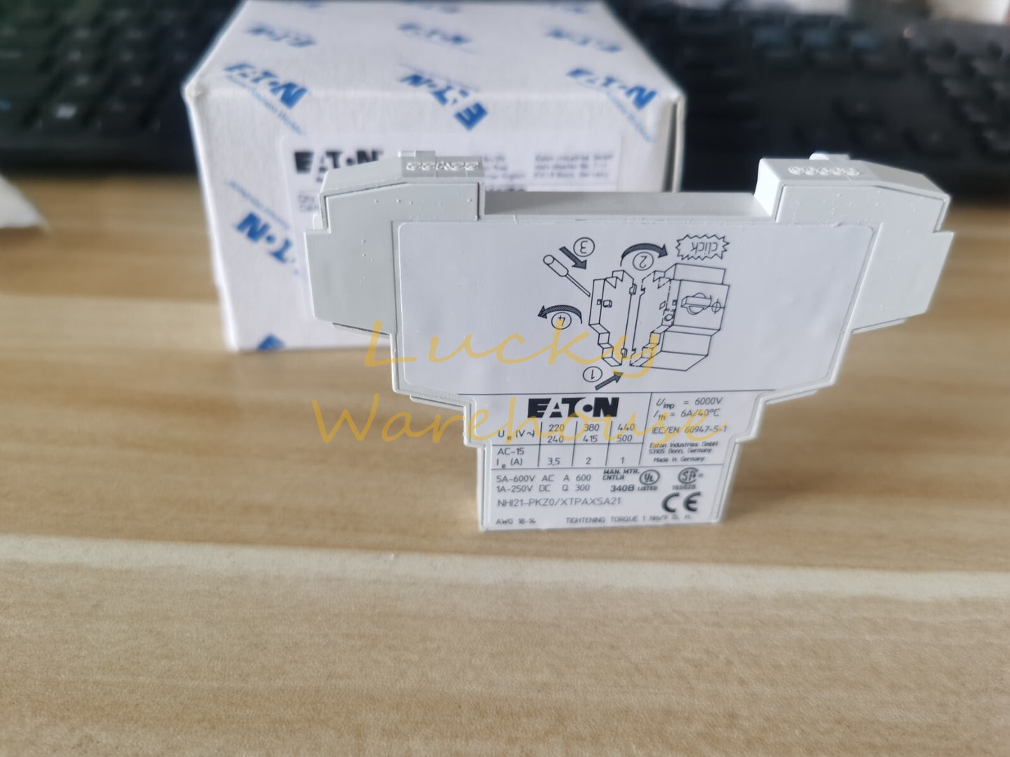 1PCS Eaton Moeller NHI21-PKZ0 XTPAXSA21 Auxiliary Contact
