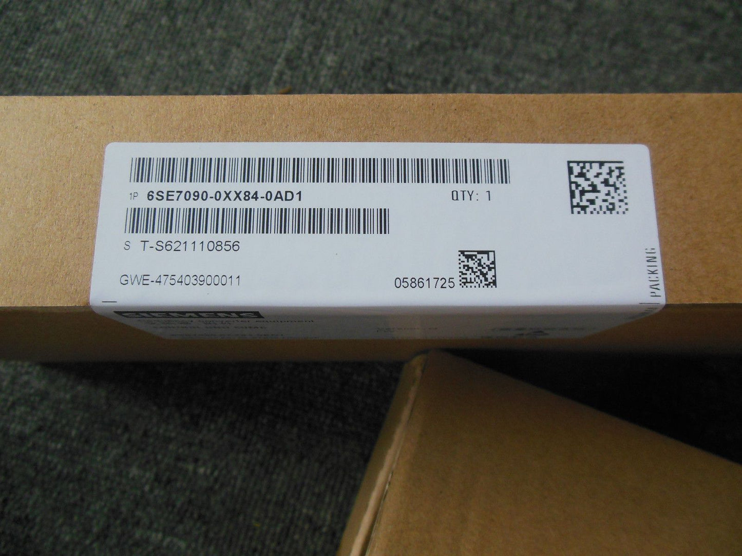 6SE7090-0XX84-0AD1 - SIEMENS