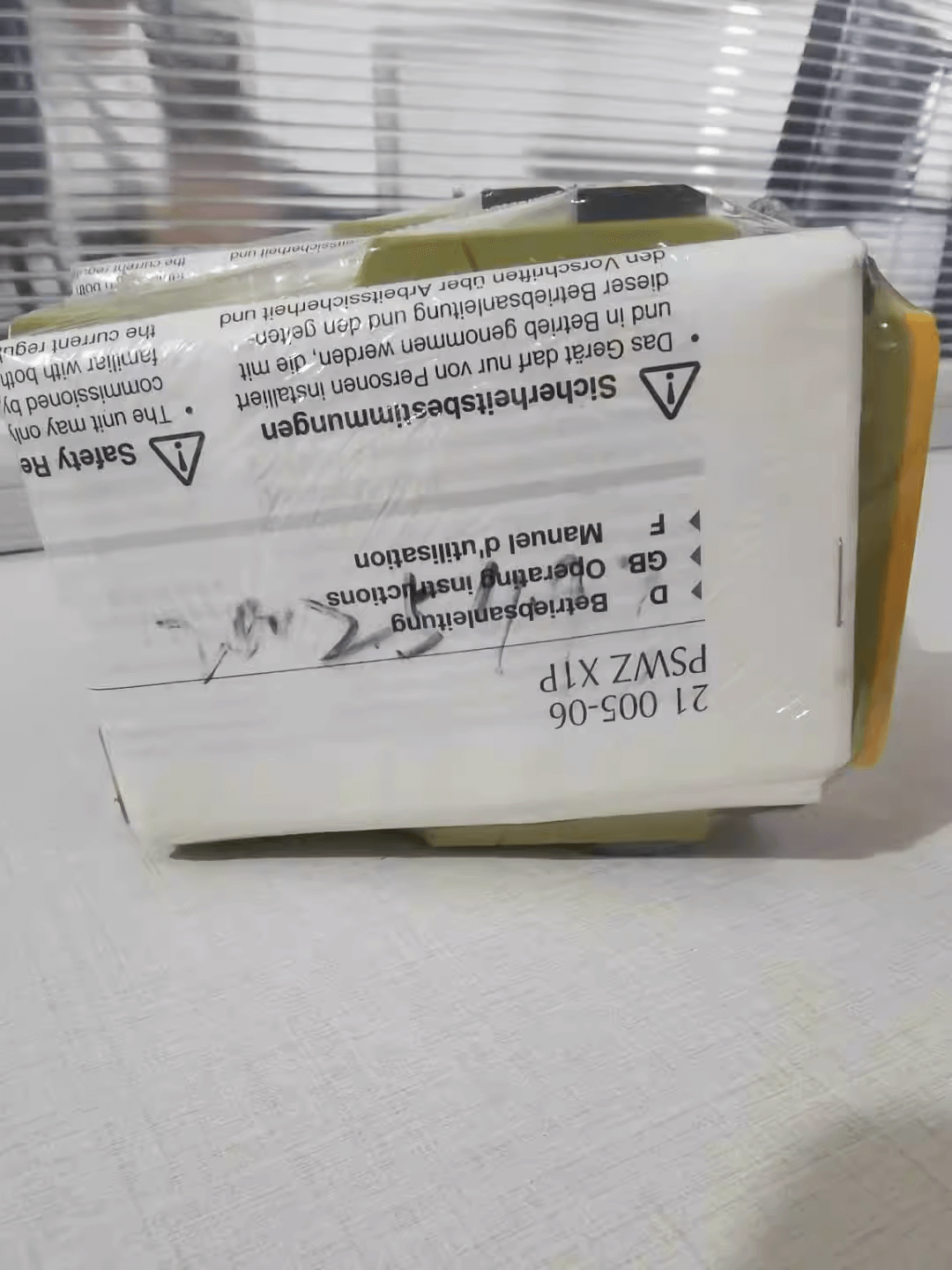 ONE PILZ Safety Relay 777949 PSWZ X1P - ONE