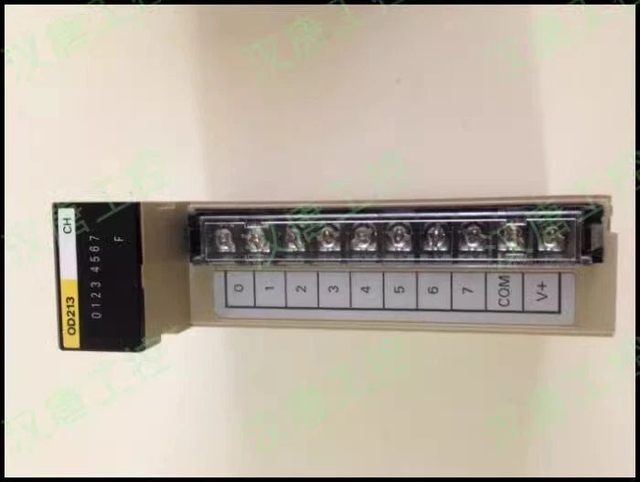 1PCS Omron C200H-OD213 Relay Output Unit