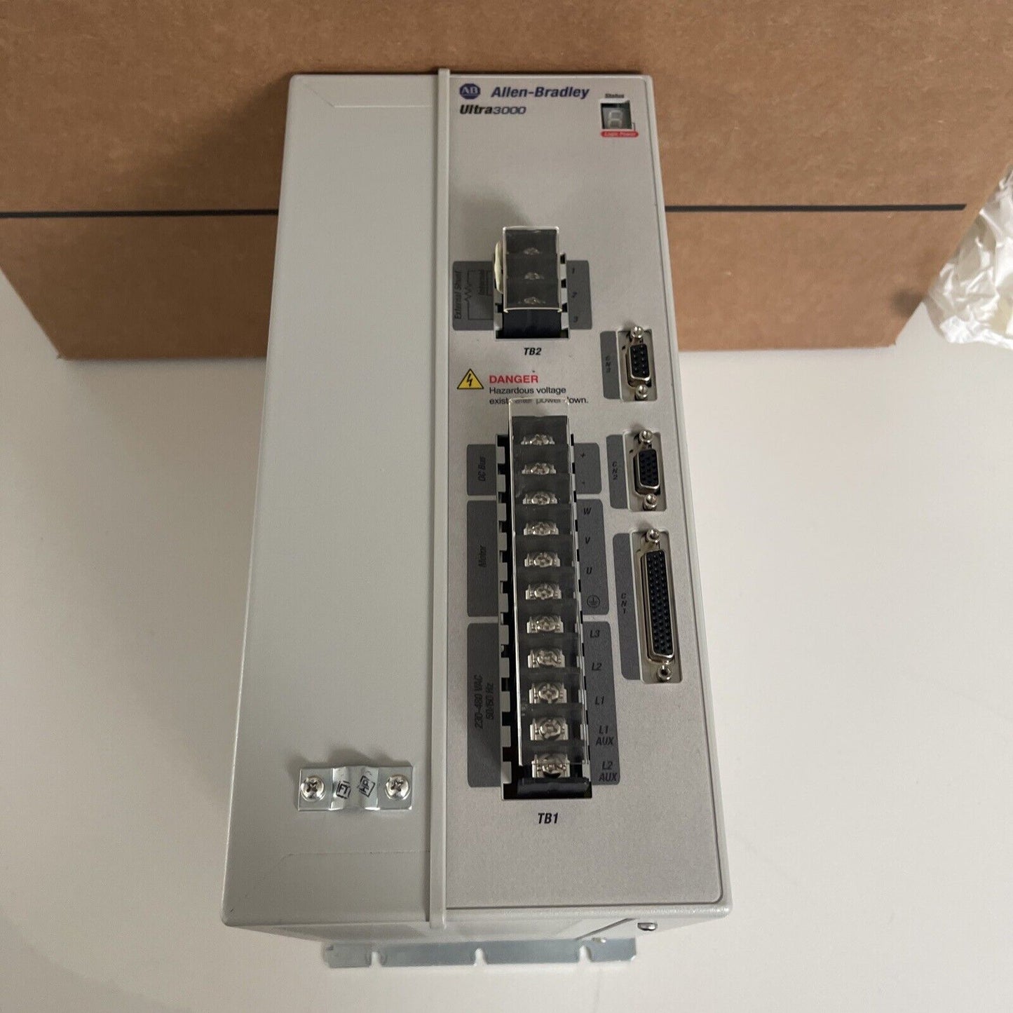 Allen Bradley 2098-DSD-HV100 Servo Drive Ultra 3000 Ser B - ALLEN BRADLEY