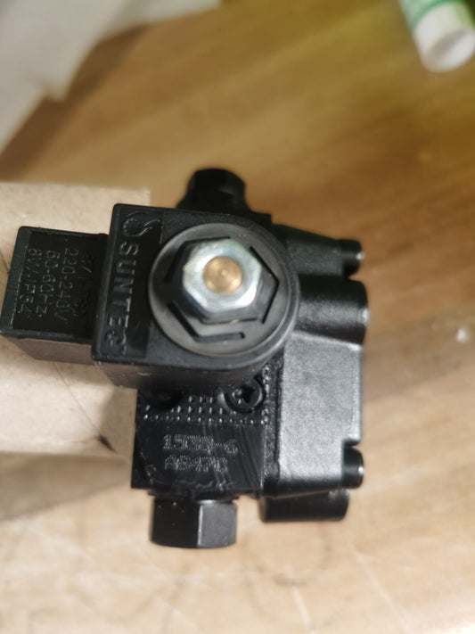 1PCS Suntec AS47C1538 AS47C 1538-6 Oil Pump Free Ship