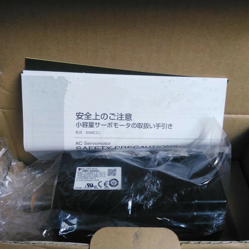 1PC YASKAWA AC SERVO MOTOR SGMAV-02A3A2C