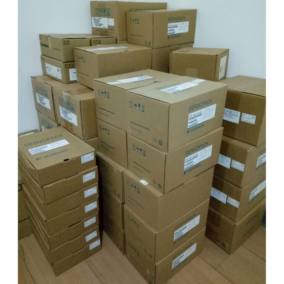 new Yaskawa SGDV-5R5A11B002000 Servo Driver SGDV5R5A11B002000 ping