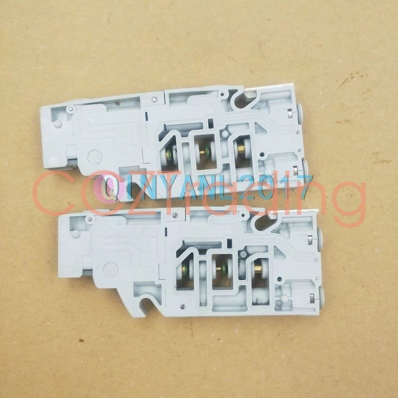 1PCS Rexroth solenoid valve R422100598