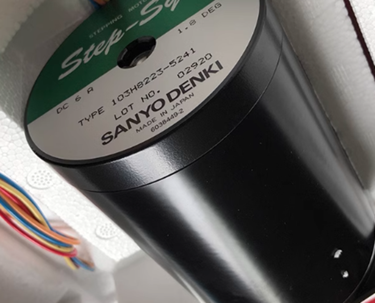 Sanyo Denki 103H8223-5241 Stepper Motor - SANYO DENKI