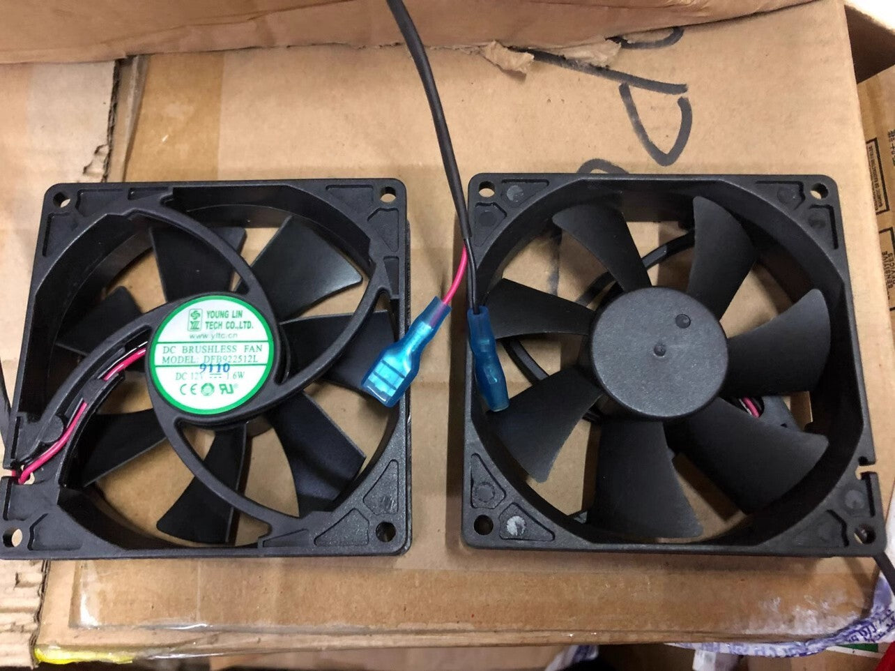 1PCS DFB922512L DC12V 1.6W 9025 9CM 2-Wire Silent Cooling Fan