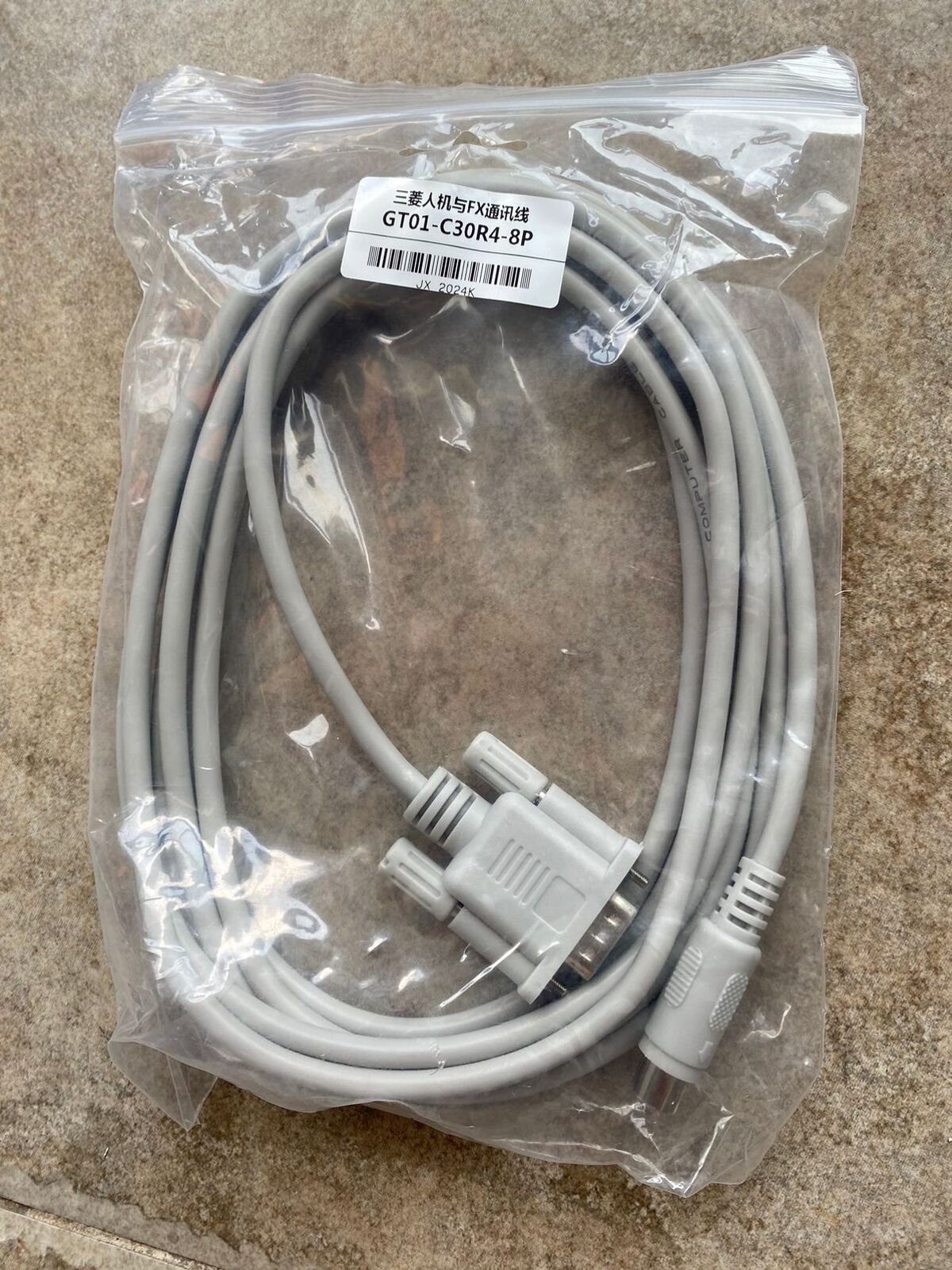 new 1PCS Mitsubishi PLC Programming Cable GT01-C30R4-8P GT01C30R48P 3M 1PC - 3M