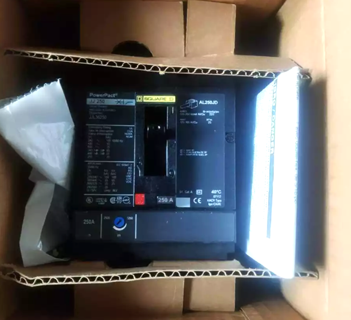 new JJL36250 JJ250 AL250JD Circuit Breaker 3P 250A - JJL