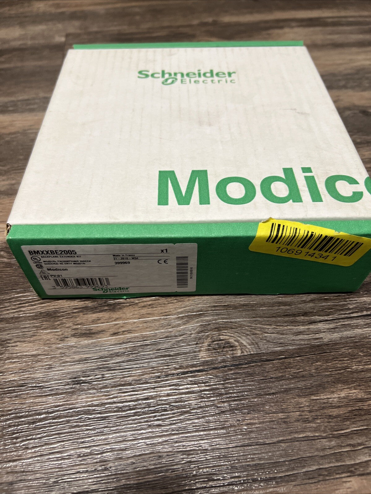 new Schneider BMXXBE2005 Backplane Extender Kit for X80