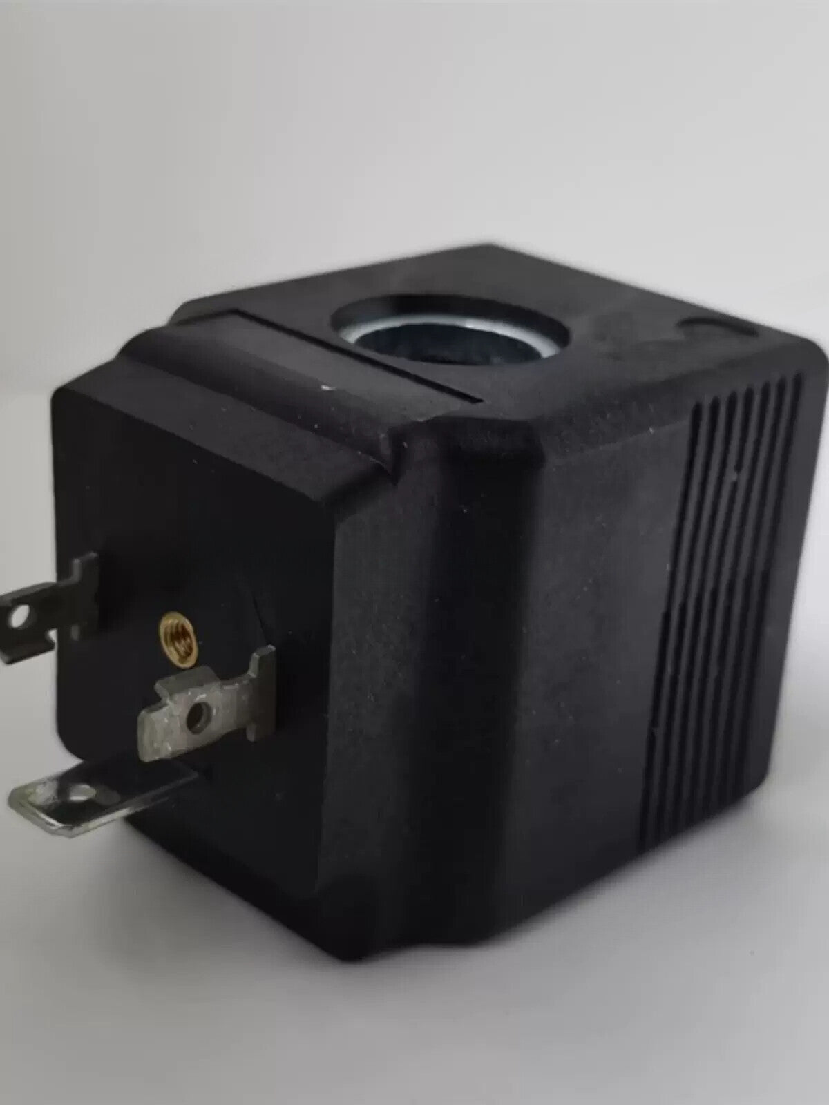 1PCS M14000002 Solenoid Valve Coil 24VDC 18W