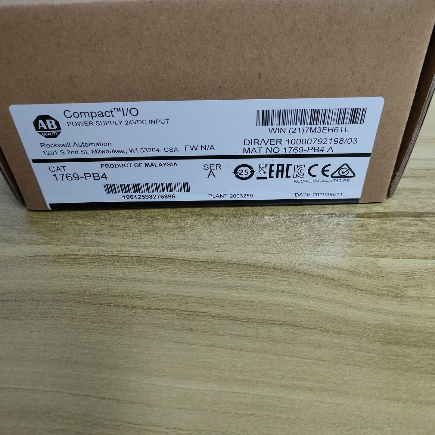 Allen-Bradley 1769-PB4 CompactLogix Power Supply 1769PB4 New Factory Sealed - ALLEN-BRADLEY