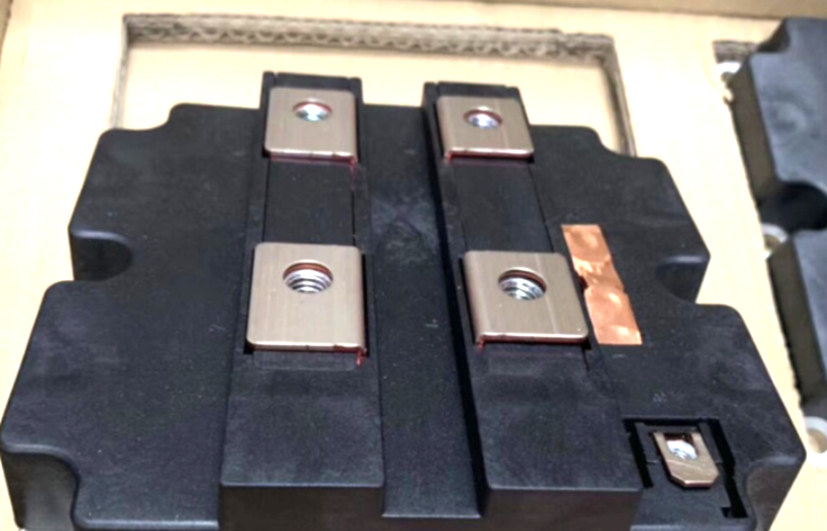 new INFINEON FZ1200R17KE3 Power Supply Module - INFINEON