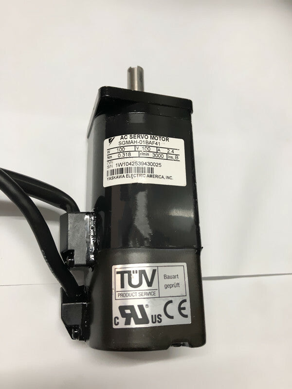 1PC YASKAWA AC SERVO MOTOR SGMAH-01BAF41