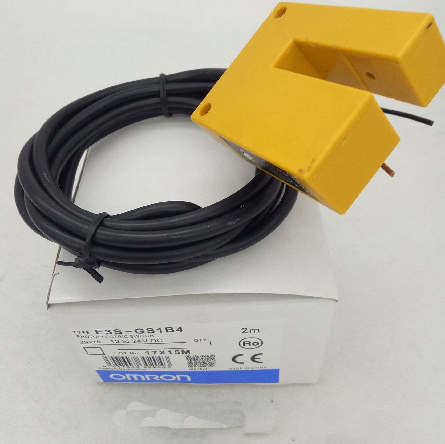 Omron E3SGS1B4 Photoelectric Switch - OMRON