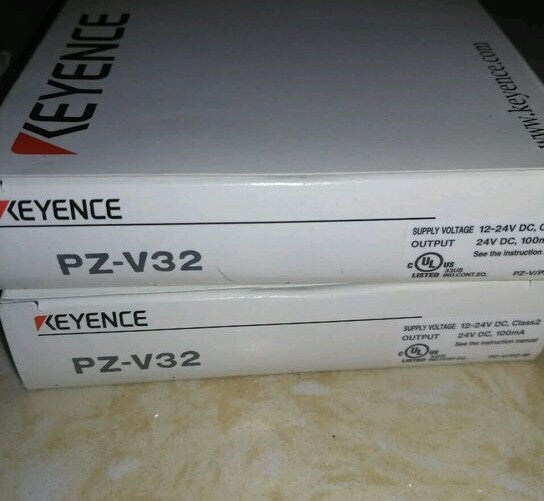 Keyence PZ-V32 Sensor in box