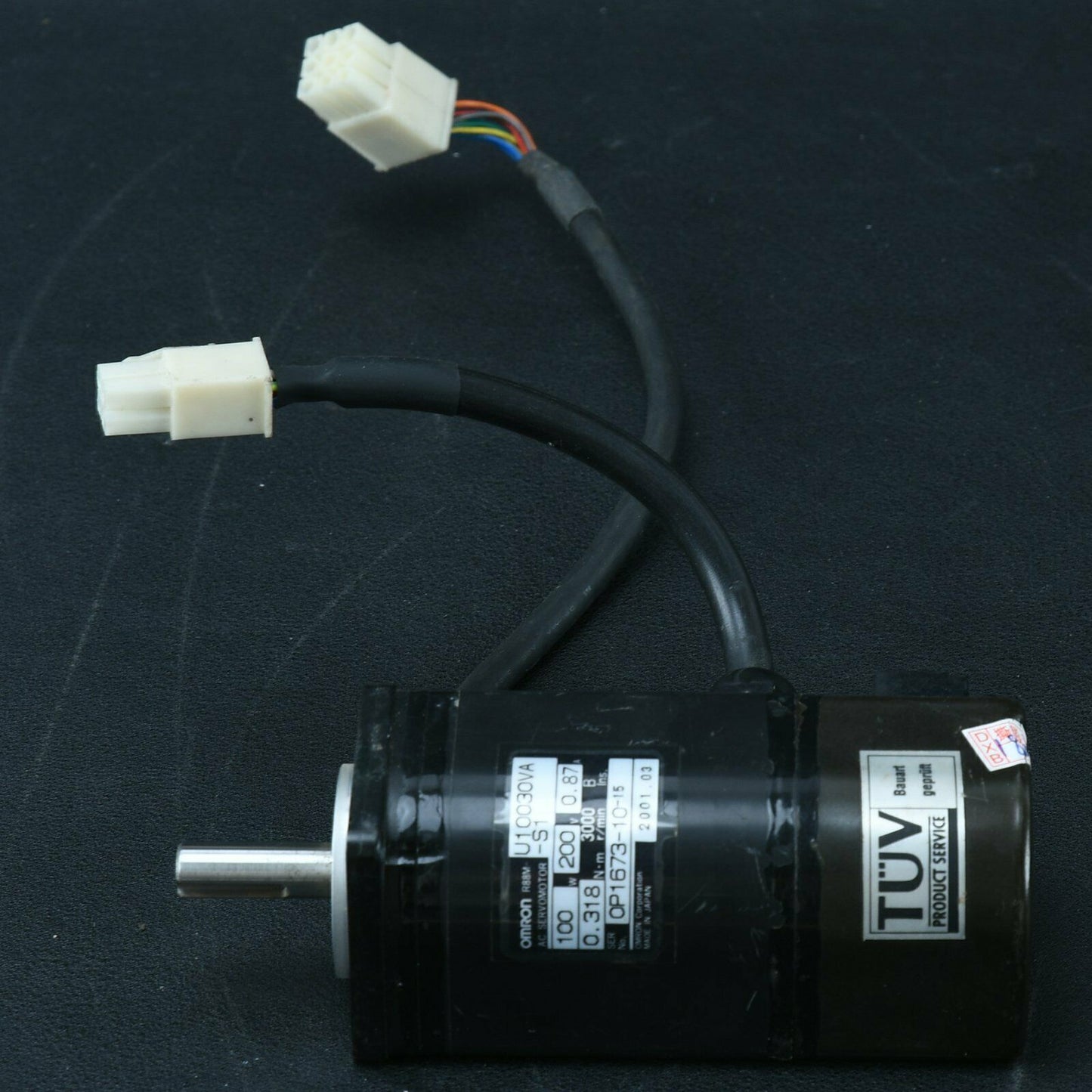 Used Omron Servo Motor R88M-U10030VA-S1 in good condition - OMRON
