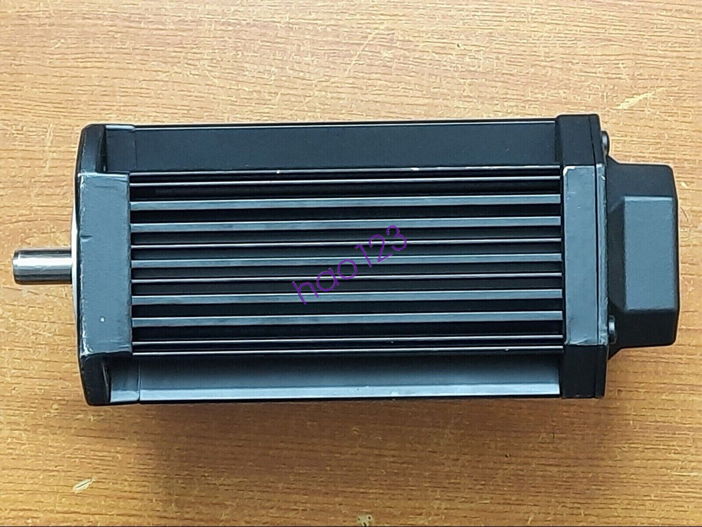 1 PCS MDSKSRS056-23 LENZE Servo Motor In Box - LENZE