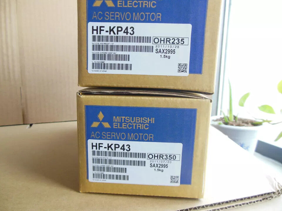 One MITSUBISHI HF-KP43 Servo Motor HFKP43 ping