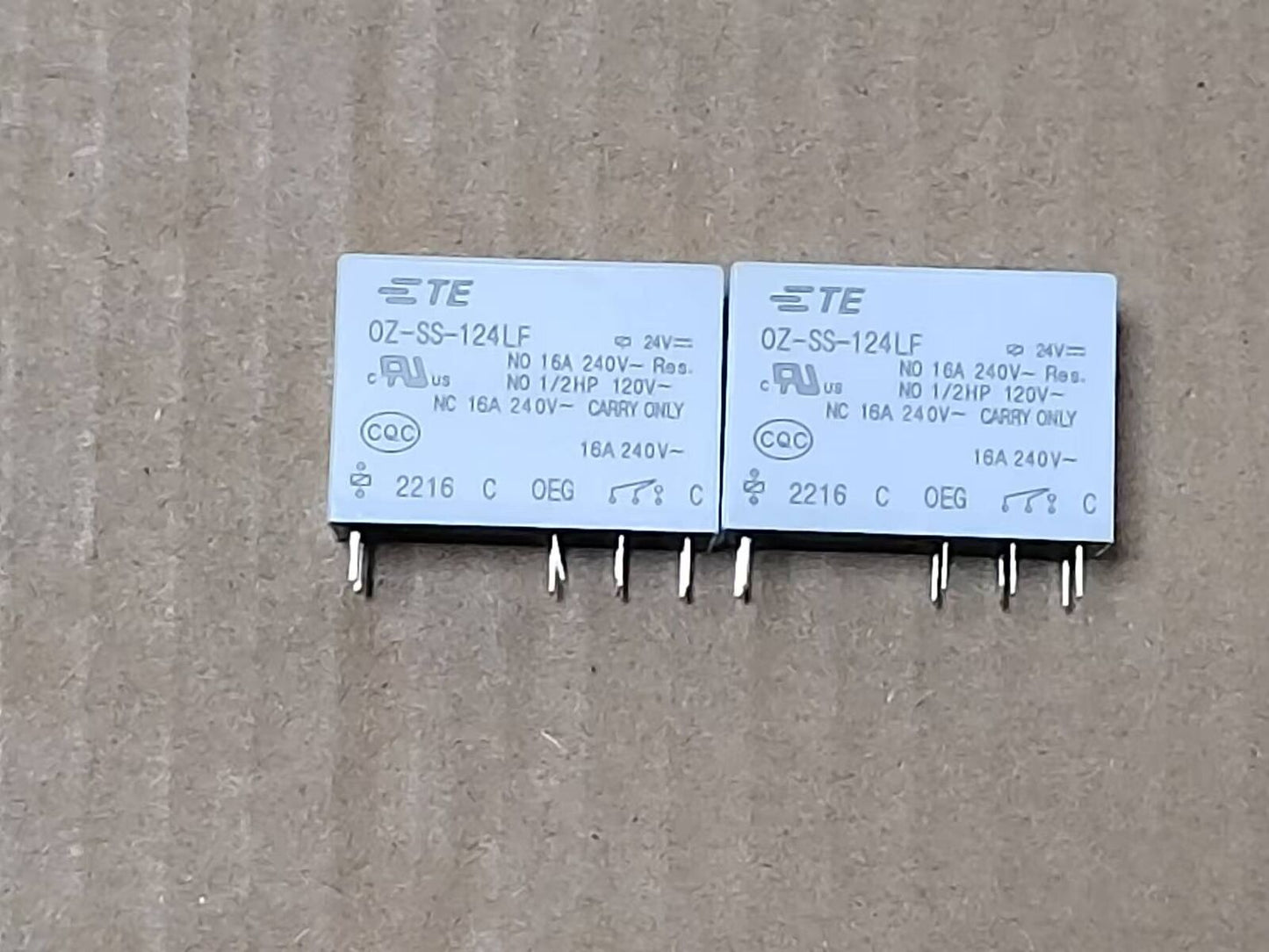 new 2pcs RELAY RELAYS OEG OZ-SS-124LF 24VDC 8 PIN