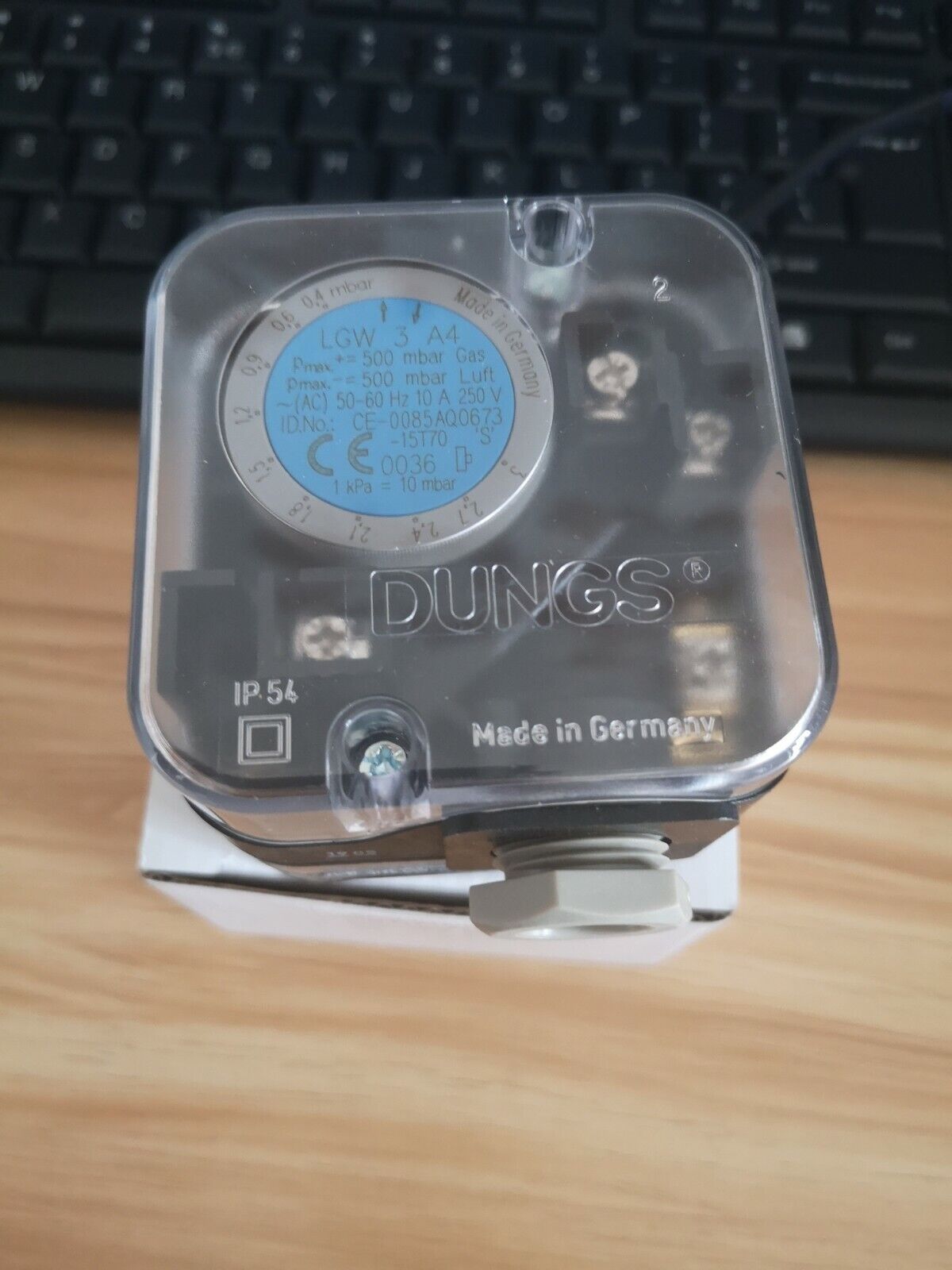 1-PC Pressure Switch DUNGS LGW3A4 - DUNGS