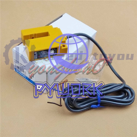 1Pcs Omron E3S-GS1E4 Photoelectric Switch