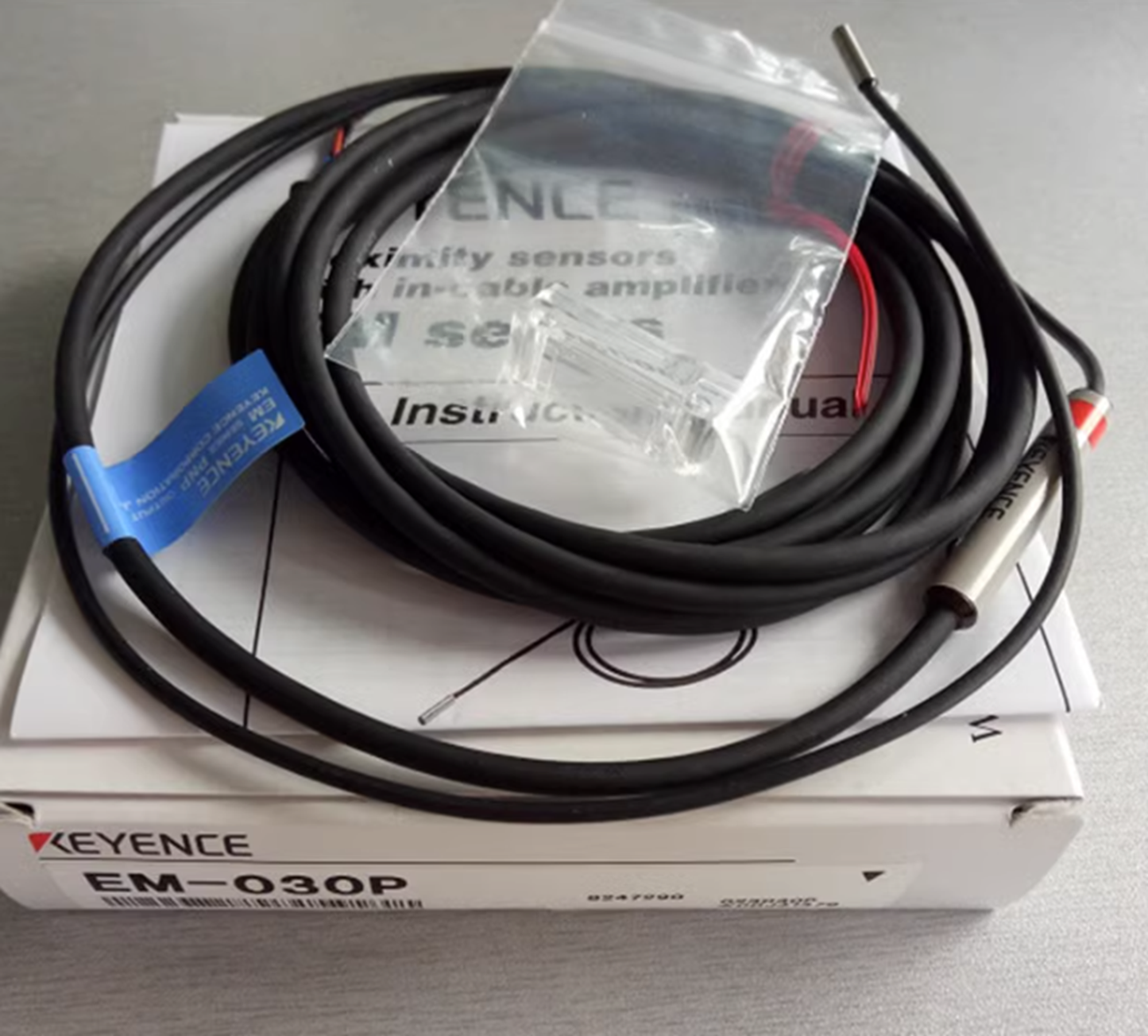 KEYENCE EM-030P Proximity Switch Sensor - KEYENCE
