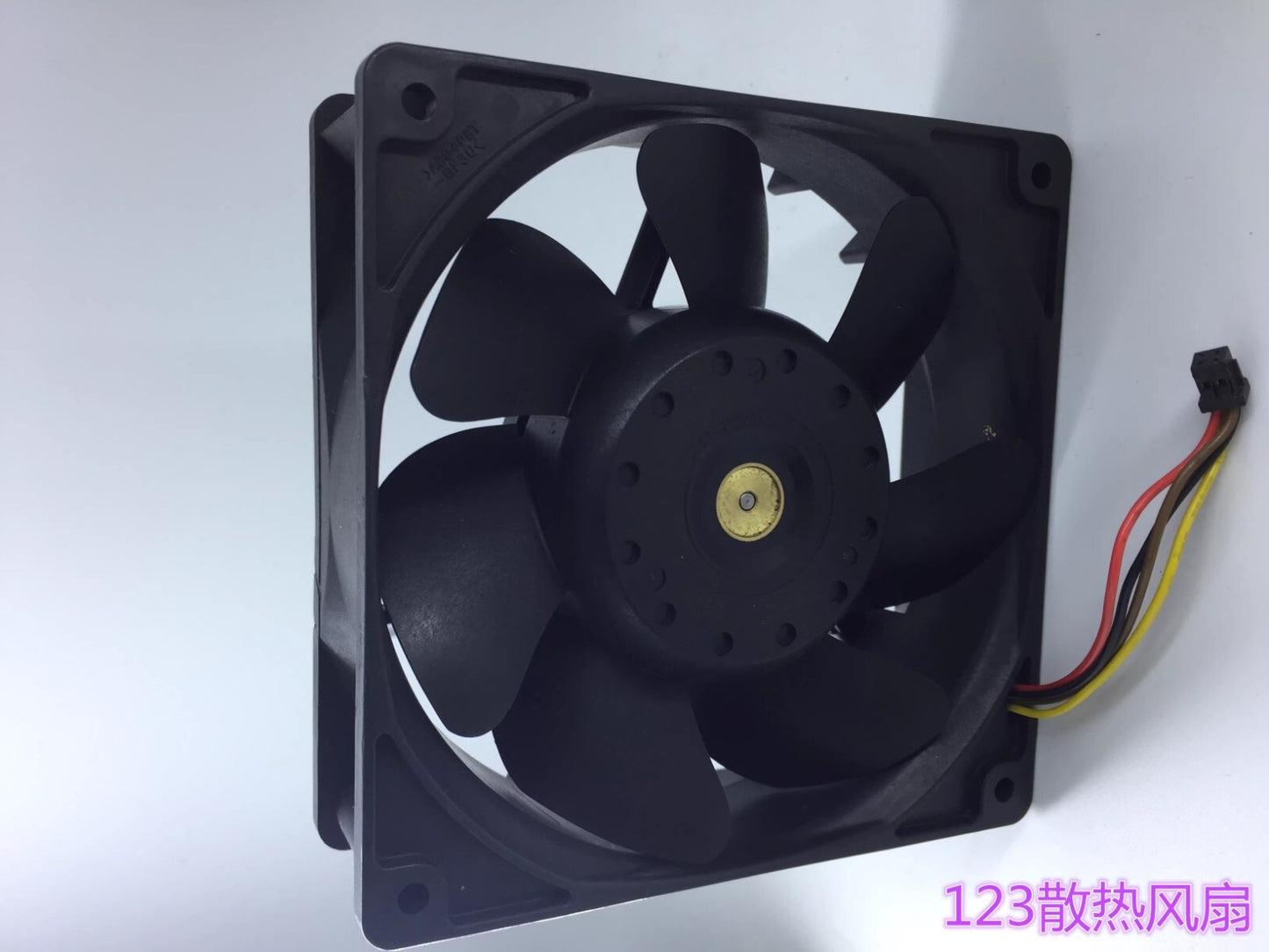 Sanyo 9G1212MH103 12038 DC12V 0.38A 4-Wire Server Cooling Fan