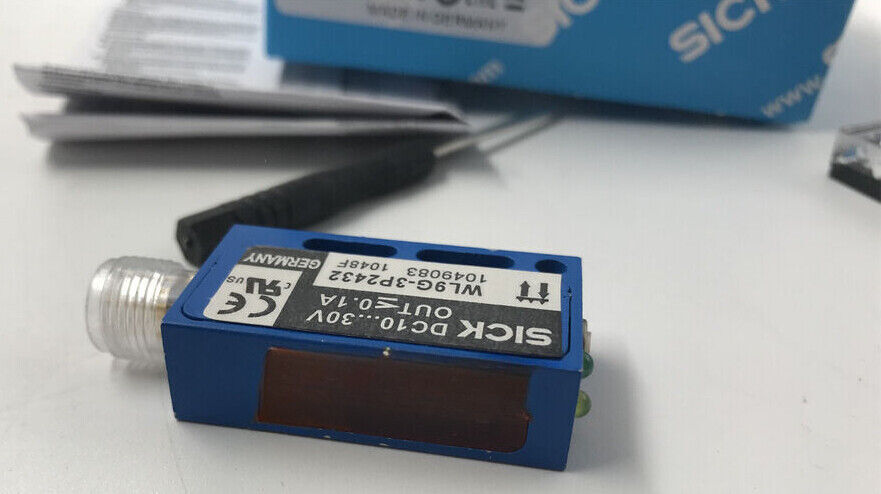 1PCS SICK WL9G-3P2432 1049083