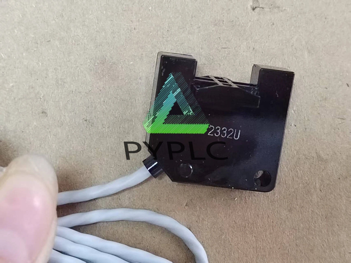1PCS AZBIL Liquid level switch HPQ-T2 Liquid level sensor HPQT2~