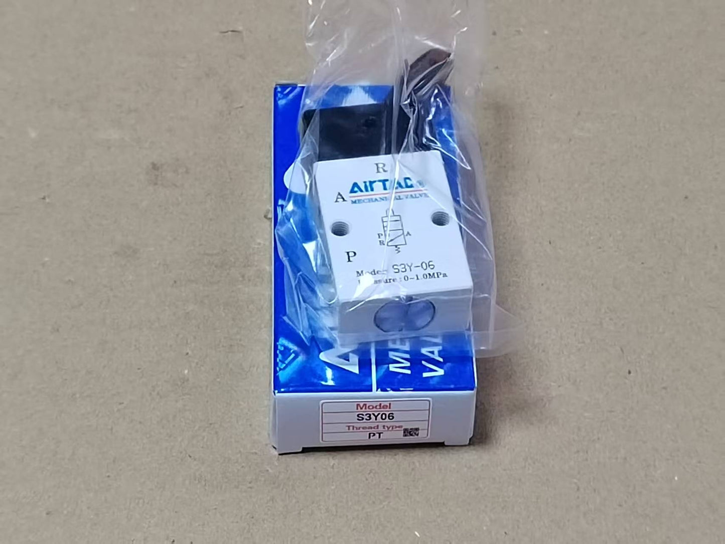 new AIRTAC Switching Valves Mechanical Valves S3Y-06 /S3Y06