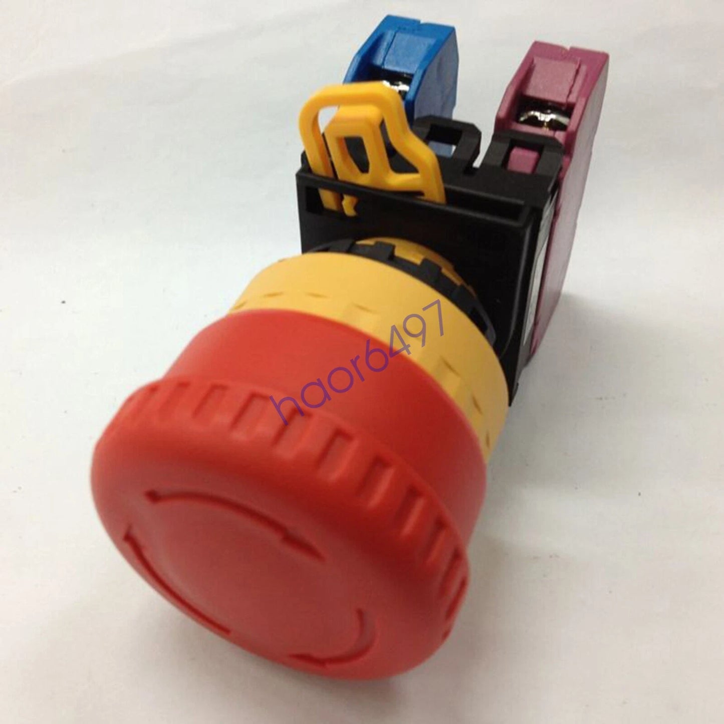 1pc IDEC YW1B-V4E11R 22MM Emergency stop button switch Free ship #YP1