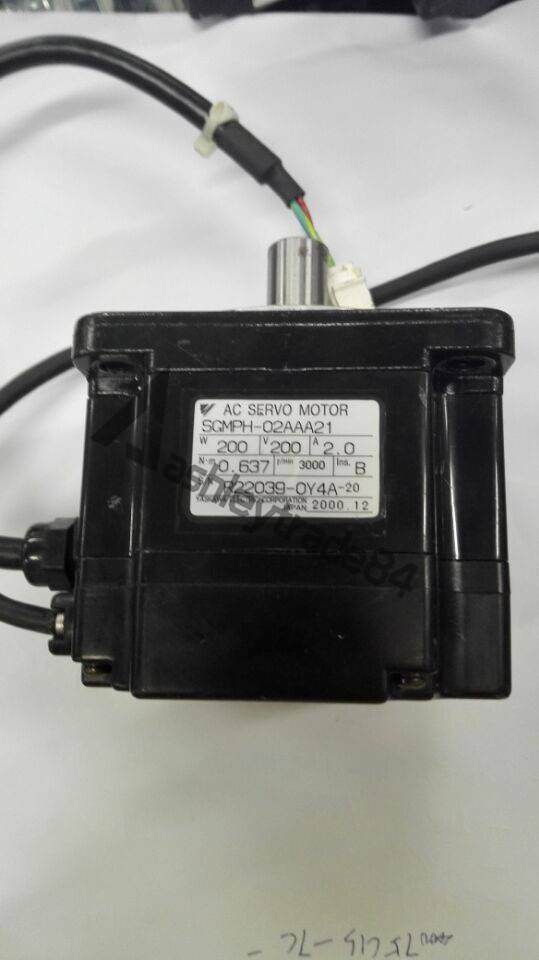 new ONE YASKAWA AC SERVO MOTOR SGMPH-02AAA21