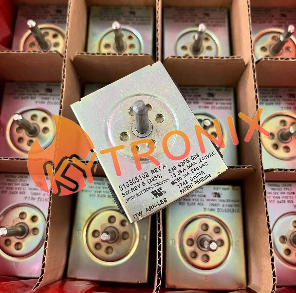 316305102 REV.A 13.33A 240VAC Control Switch 2.55 x2.3 x 2.1cm