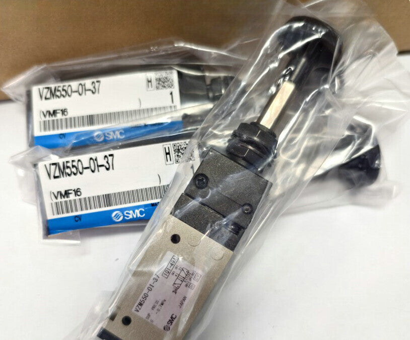 1PCS SMC VZM550-01-37 mechanical valve