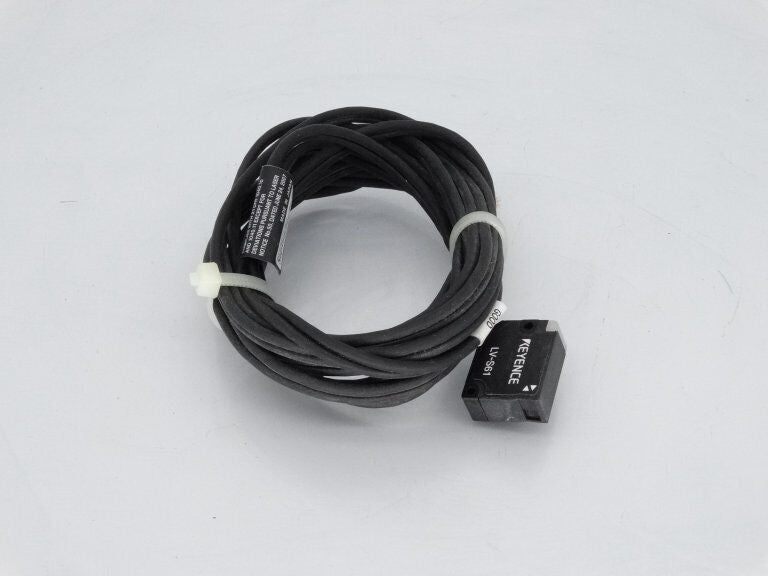 KEYENCE LV-S61 Sensor for Precision Measurement - KEYENCE CORP