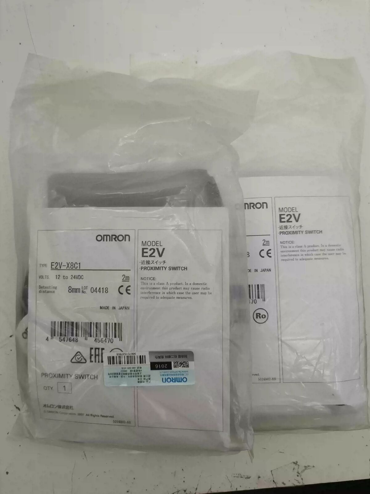Omron E2V-X8C1 - OMRON