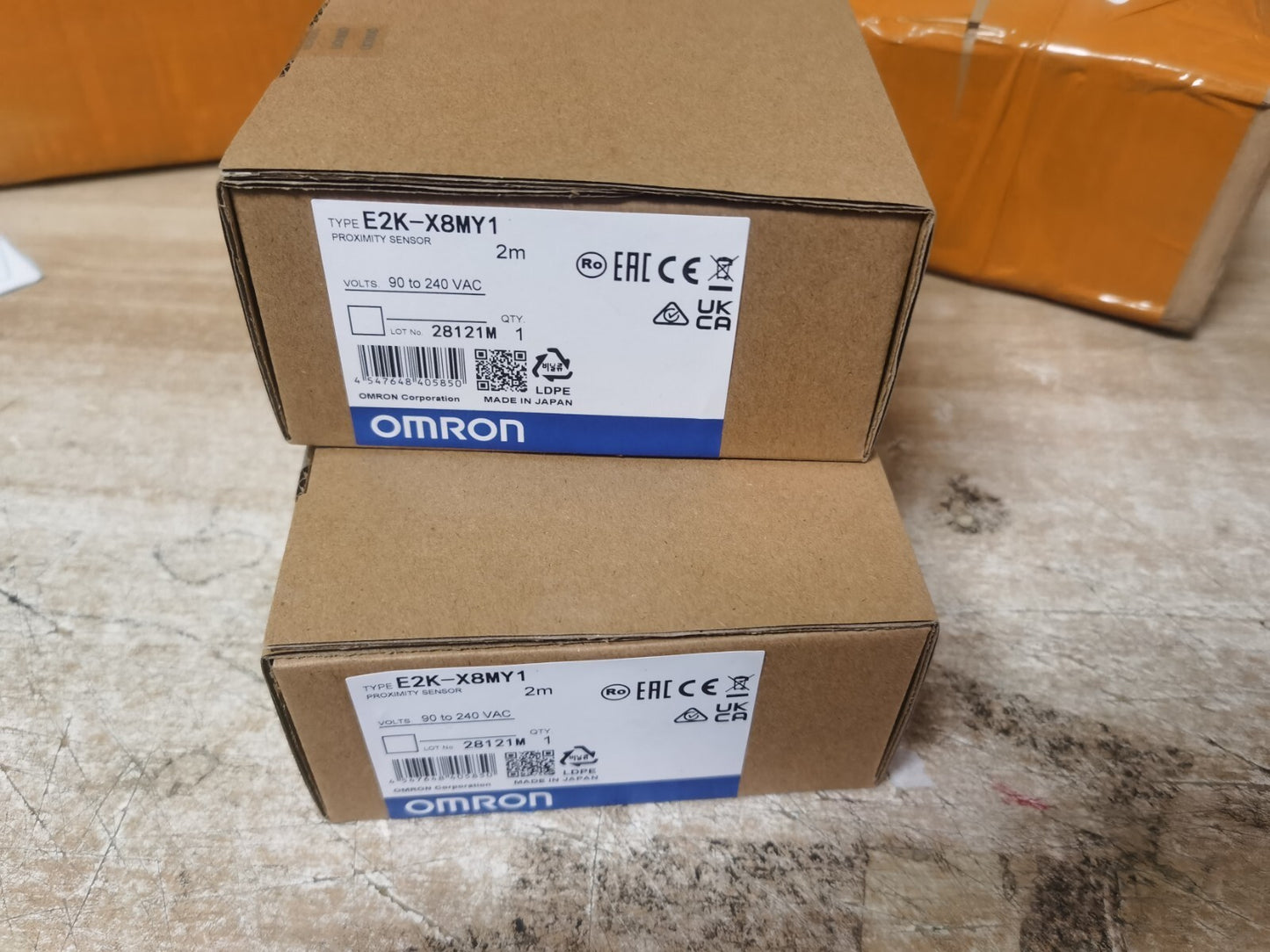 1PC Omron E2K-X8MY1 E2KX8MY1 Proximity Switch In Box Free Ship