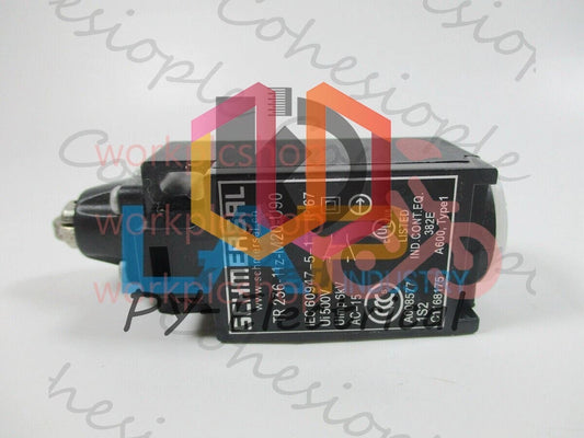 1PCS For SCHMERSAL Limit switch TR 236-11Z-M20-U90
