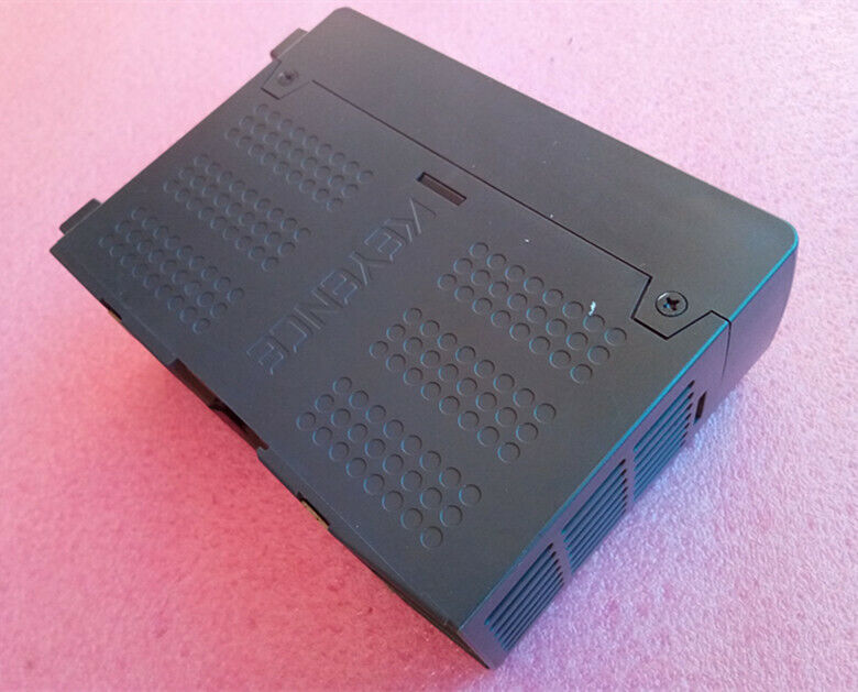Used KEYENCE Visual Controller CV-2000 for 4K video output and high refresh rate - KEYENCE