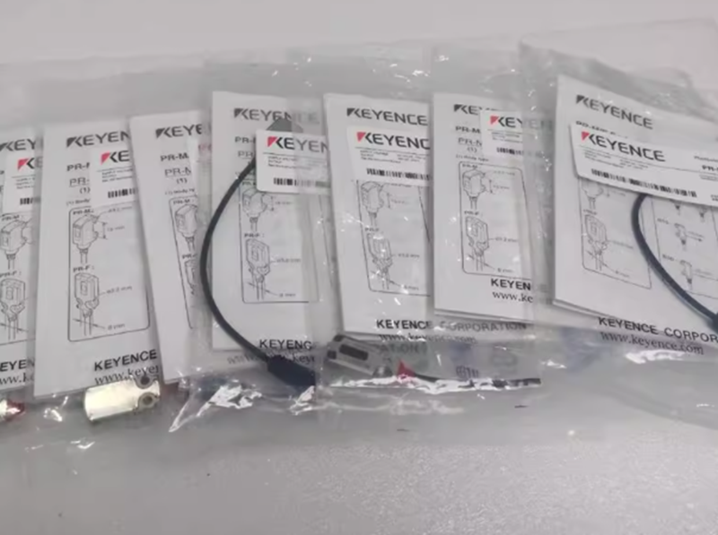 KEYENCE PR-FB30CP Photoelectric Sensor Switch - KEYENCE