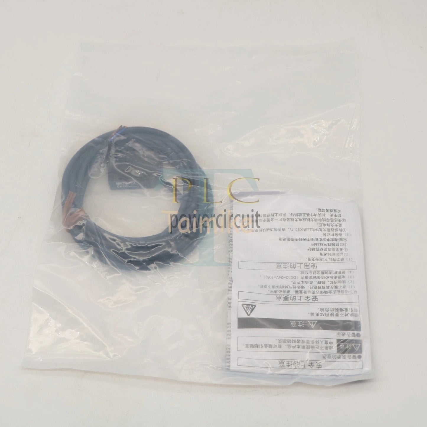 Omron E3ZG-D62 Photoelectric Sensor 2M 12-24VDC N ew 1PCS