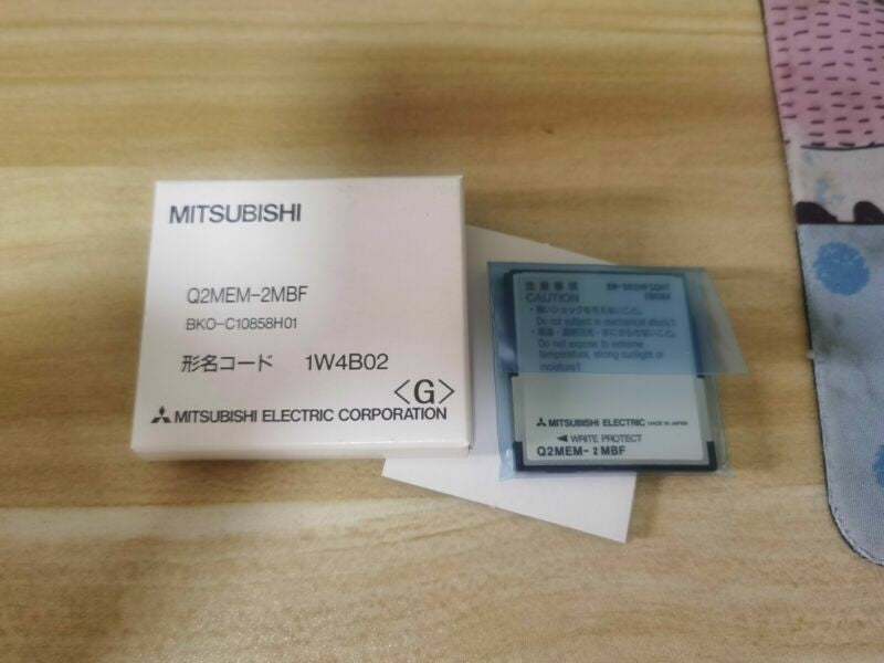 1PCS Mitsubishi Q2MEM-2MBF Q2MEM2MBF Memory Card - Free Shipping *TT