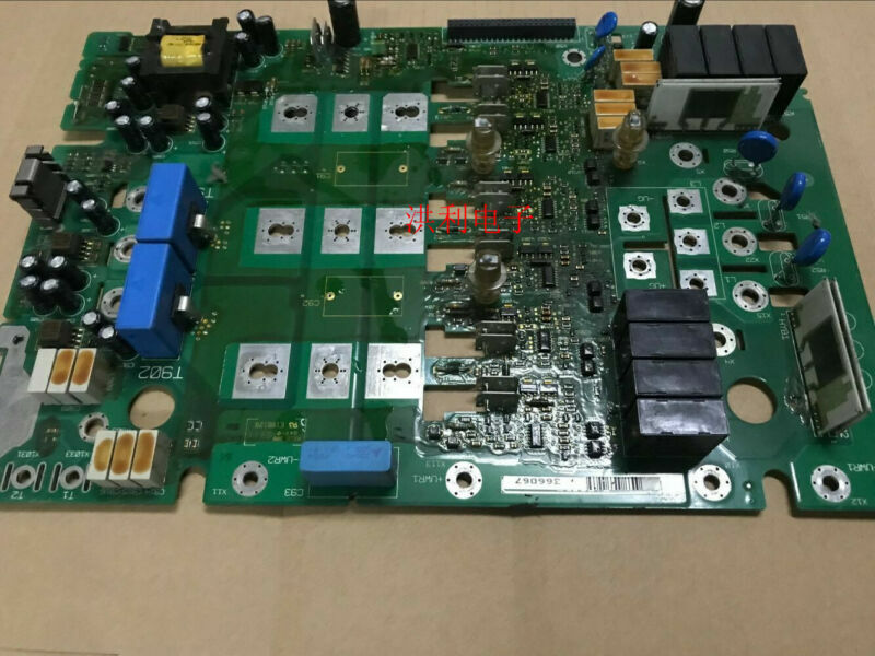 LENZE 8222LP.3G Motion Control Drive Unit - LENZE