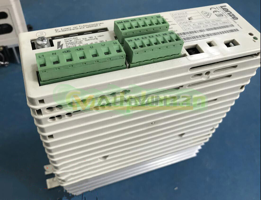 One Lenze EVF8202-E Frequency Inverter