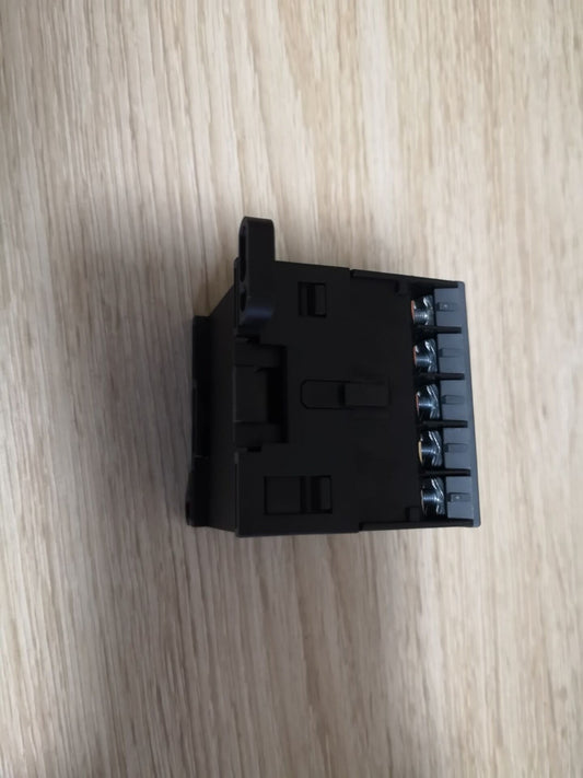1PCS ABB B7-30-01 24VAC Contactor