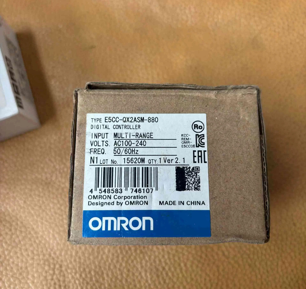 Omron E5CC-QX2ASM-880 Temperature Controller 100-240VAC Free Ship
